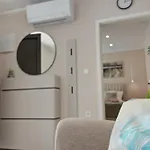 Delux Apartment Angie With Free Parking
